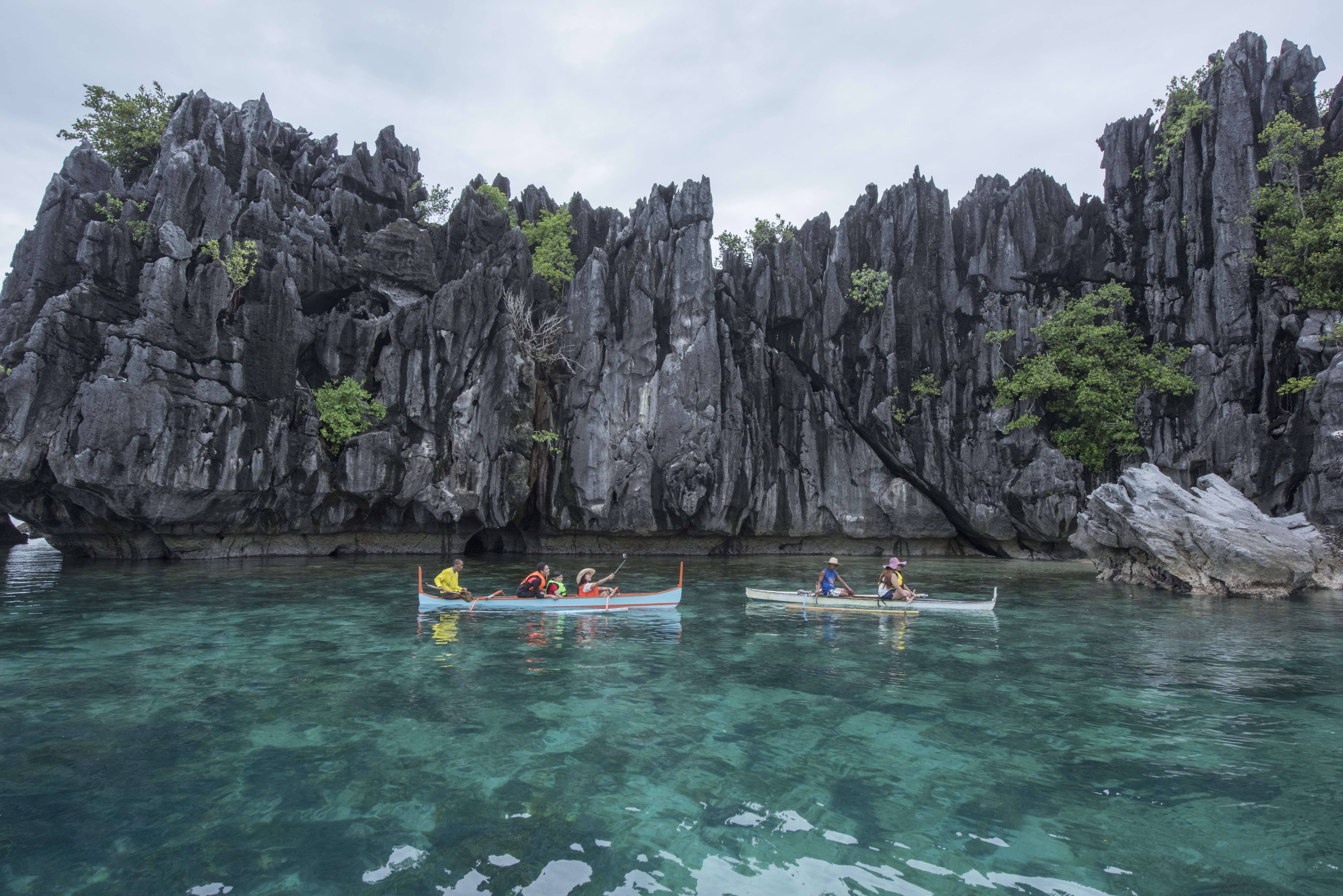 Kandiwata Rock Formation — ancient volcanic rock formations on the shores of Daram Island, Samar